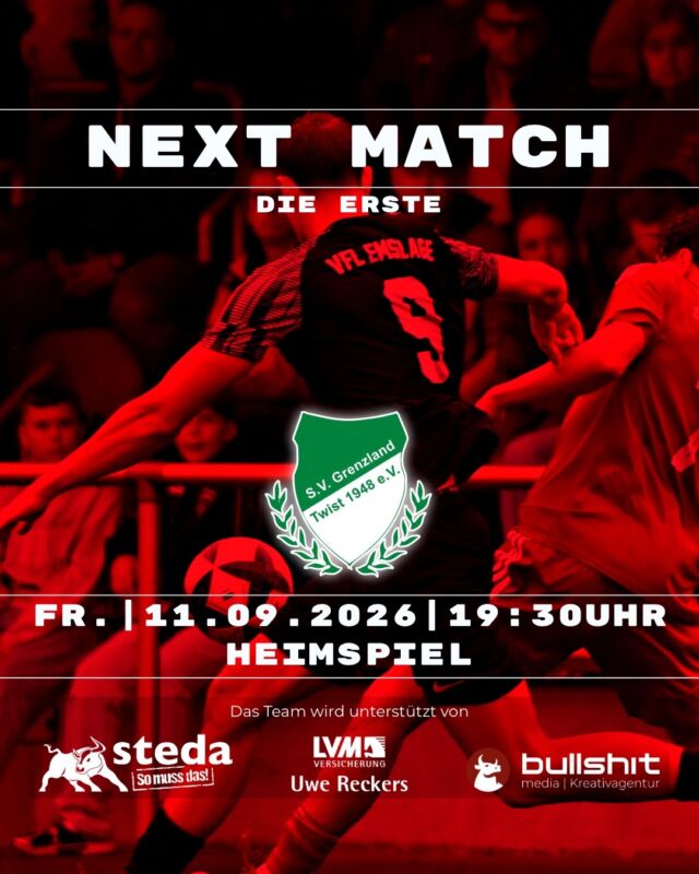 ⚽️ FUSSBALL - Die Erste - Gegner ist der SV Grenzland Twist
Oliver Peters erwartet ein kämpferisches Grenzland Twist. Nach einem starken Saisonstart mit zwei Siegen musste Grenzland Twist zuletzt zwei knappe Niederlagen hinnehmen. Aktuell steht die Mannschaft mit zwei Punkten Vorsprung auf Platz sechs. Für den Coach ist der kommende Gegner deshalb keineswegs zu unterschätzen: „Ich schätze Grenzland als kämpferisch starke Truppe ein, die vorne unter anderem mit Leon Schlagenhauf und Marten Hessel individuell gut besetzt ist.“
Das eigene letzte Spiel der @vfl_emslage_die_erste fiel aus und bescherte dem Trainerteam dadurch zusätzliche Zeit, um an den eigenen Stärken und Schwächen zu arbeiten. „Nach der unfreiwilligen Pause haben wir am Dienstag intensiv trainiert und auch am Mittwoch noch einmal viel mit Ball gearbeitet“. Ein besonderer Fokus lag dabei auf kleinen Spielformen: „Insbesondere haben wir viel im Kleinfeld gearbeitet, um viele Zweikampfsituationen und Torabschlüsse zu provozieren.“
Auch personell gibt es positive Nachrichten. Milan, der gegen Teglingen bereits eingewechselt wurde, erweitert die Möglichkeiten des Teams wieder. Für einen Einsatz von Beginn an kommt er allerdings noch nicht infrage. „Wir freuen uns sehr, dass Milan wieder dabei ist und unsere Möglichkeiten erweitert. Milan kann noch einmal richtig Dynamik in unser Spiel bringen. Er war aber nun länger verletzt und wird daher noch nicht in der Startelf stehen“, ergänzt Oliver. Gleichzeitig habe sich Hannes Brink in der Zwischenzeit gut präsentiert: „Spieler wie Hannes haben es in der Zwischenzeit eben auch sehr gut gemacht.“
Verzichten muss das Team auf Steffen Fischer, Theo Rühlmann und Henrik Lüken. Hinter dem Einsatz von Jonas Möller steht noch ein Fragezeichen. Maxi Benke fehlt zudem weiterhin aufgrund seiner Rot-Sperre, wird aber ab der kommenden Woche wieder zur Verfügung stehen.
Insgesamt blickt der Coach dennoch optimistisch auf die personelle Situation: „Insgesamt wird unser Kader gut besetzt sein.“
Kommt morgen Abend vorbei und unterstützt das Team, dass die drei Punkte in Emslage bleiben.
(miru)
© VfL Emslage e.V. 1971 - Alle Rechte vorbehalten