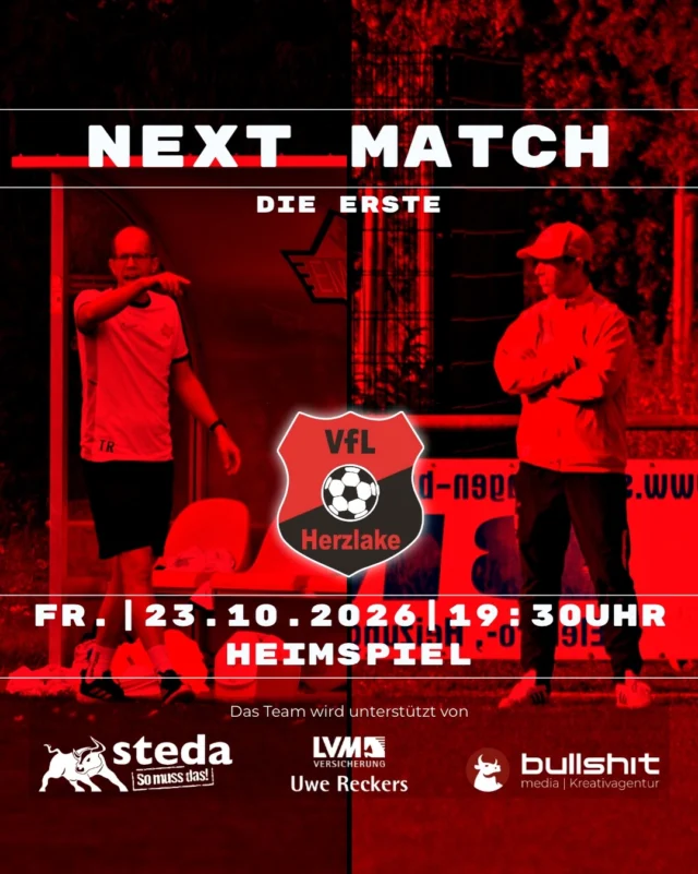 ⚽️ FUSSBALL - Die Erste - Gegner ist VfL Herzlake

Nach einigen schwierigeren Jahren mit Auf- und Abstiegen hat sich sich der VfL Herzlake weiterentwickelt und verfügt mittlerweile über eine gute Mischung aus jungen Talenten und erfahrenen Spielern. „Herzlake ist eine Mannschaft, die man mit Sicherheit ganz oben einordnet. Sie haben viele junge Spieler, inzwischen aber auch Akteure mit höherklassiger Erfahrung. Gerade offensiv sind sie sehr stark besetzt und verfolgen einen klaren fußballerischen Ansatz“, schätzt Oliver Peters den kommenden Gegner ein.

Eine besondere Note erhält das Duell durch die Konstellation an der Seitenlinie. Für Oliver ist das natürlich etwas Besonderes, soll auf das Spiel selbst aber keinen entscheidenden Einfluss haben. „Es ist natürlich cool, wenn man sich als Trainer mit dem eigenen Bruder gegenübersteht. Man muss daraus aber auch nicht mehr machen, als es ist. Letztlich ist es ein Spielerspiel, und die Jungs auf dem Platz werden die Partie entscheiden. Denen sind die Rollen draußen vermutlich eher egal“, erklärt Oliver. „So oft haben wir uns aktuell nicht über die taktische Ausrichtung unserer jeweiligen Mannschaften ausgetauscht.“

Mit Blick auf die personelle Situation bleibt die aktuelle Jahreszeit eine zusätzliche Herausforderung. Gerade in den Herbstmonaten muss immer wieder mit krankheitsbedingten Ausfällen gerechnet werden, was sich auch unter der Woche bemerkbar machte. Neben den angeschlagenen Spielern gibt es zudem einige längerfristige Ausfälle. Jakob steht aufgrund seines Bänderrisses weiterhin nicht zur Verfügung, Steffen Fischer hat nach wie vor mit muskulären Problemen zu kämpfen und Henrik Lüken wird erst im kommenden Jahr wieder einsteigen können.

Trotz dieser Ausfälle hofft das Trainerteam, möglichst viele weitere Spieler fit in die Partie zu bekommen. „Grundsätzlich hoffen wir, dass alle anderen fit bleiben und uns als Trainerteam die Entscheidungen so schwer wie möglich machen,“, so der Coach.

Los geht es am 23.10.2026 um 19:30Uhr an der Sportstätte Fullen. Kommt vorbei und unterstützt das Team.

(miru)

© VfL Emslage e.V. 1971 - Alle Rechte vorbehalten

#vfl1971